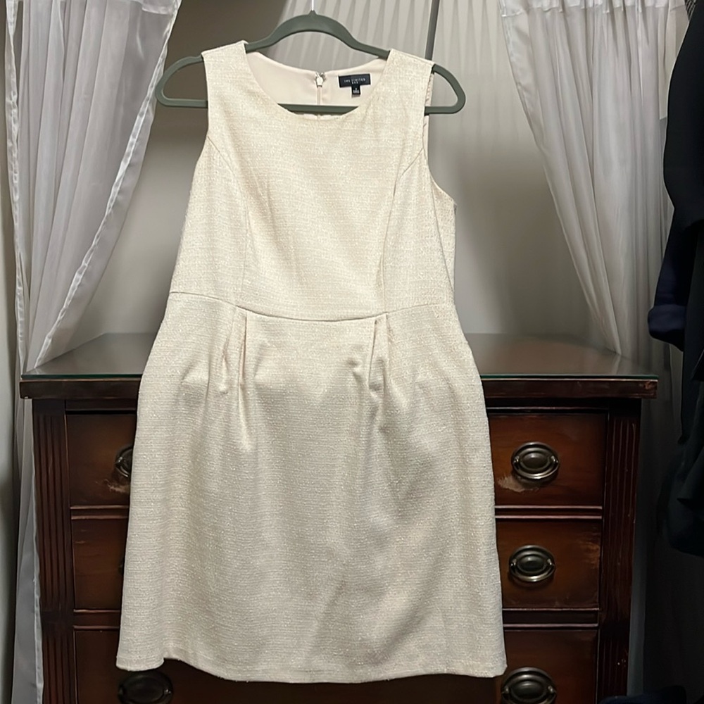 The Limited Size 4 Cream and Gold Sleeveless Dress With Pockets
